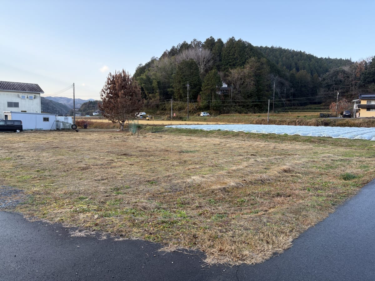 平屋を叶える210坪強の広々敷地でのんびりゆったり快適生活を!!太陽光パネル搭載もオススメです♪